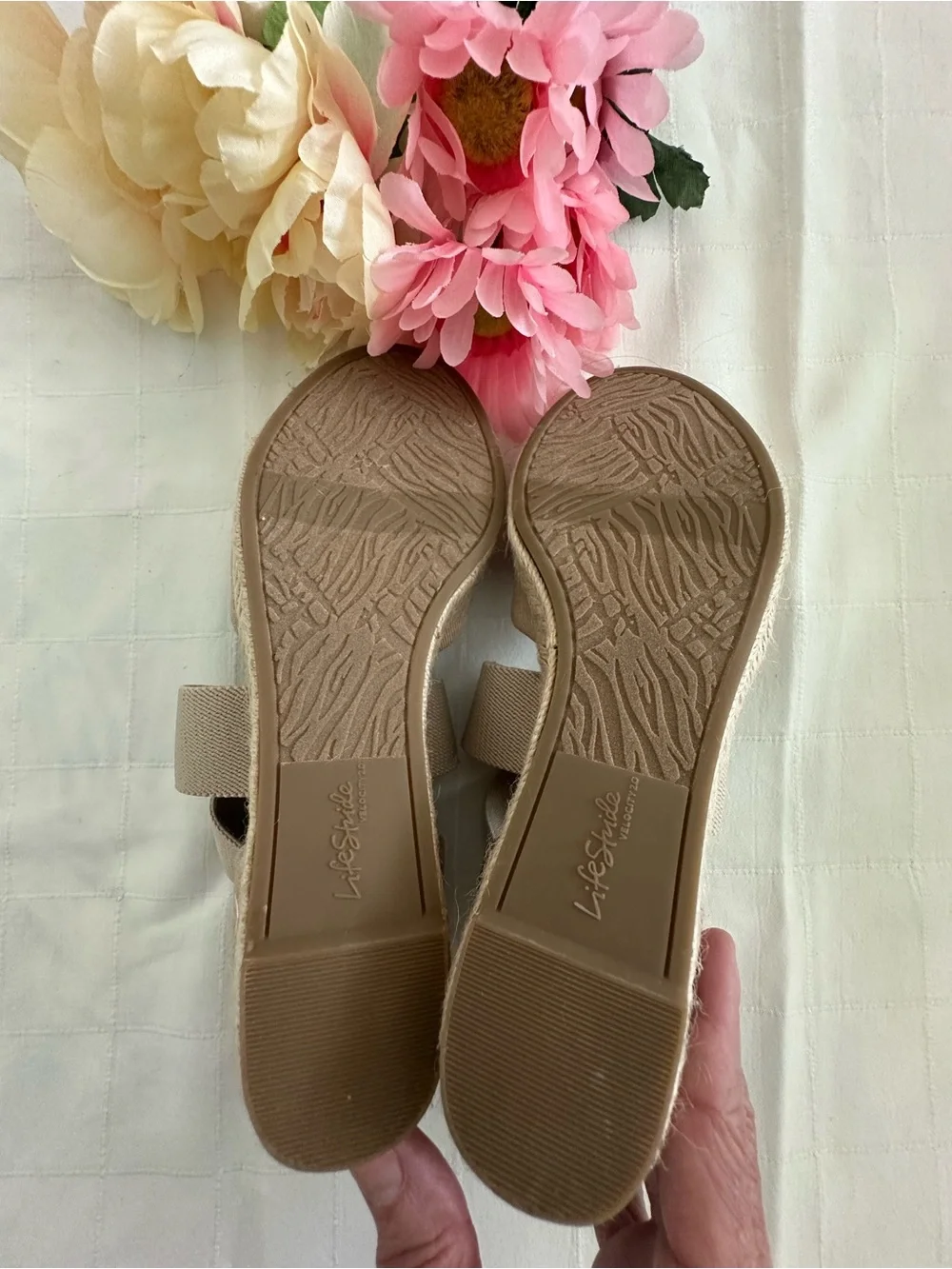 Life Stride BRAND NEW Beige Elastic Crossover Espadrille Wedges